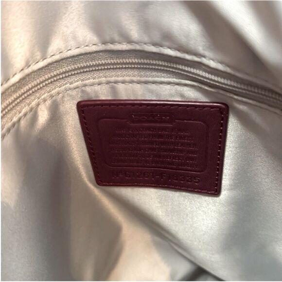 Coach Shoulder Tote Handbag Berry Leather & Khaki Large LIKE NEW! - Picture 7 of 8